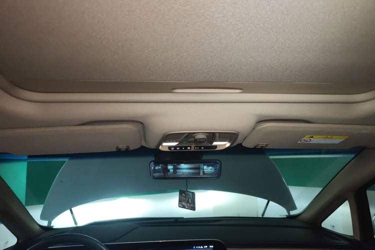 Used Buick GL8 2021 ES Land Cruiser 653T Flagship Model Headliner