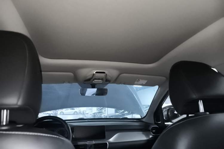 Used Geely Auto Coolray 2019 260T DCT Knight China VI Standard
