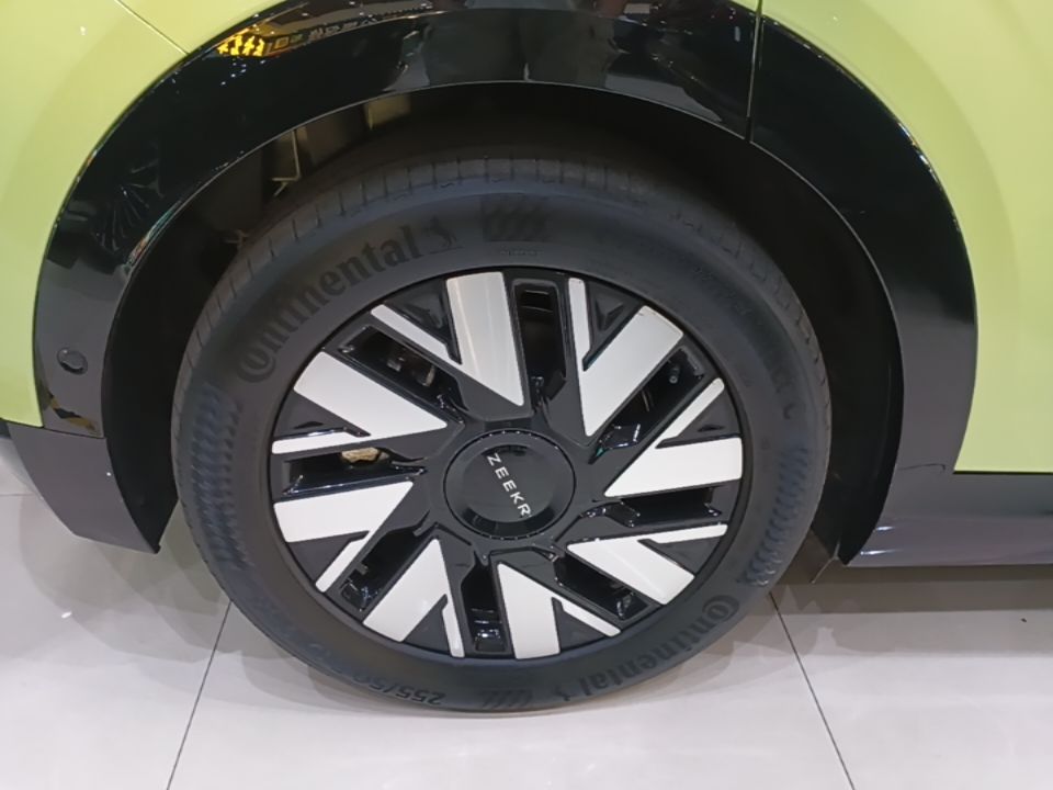 Zeekr MIX 2025 Long-Range Intelligent Driving Edition — снимка 11