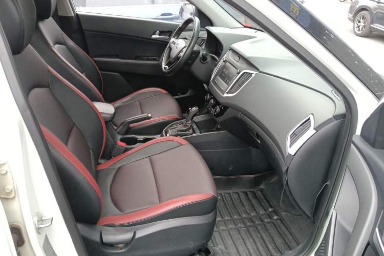 Used Hyundai ix25 2017 1.4T Automatic Smart Version
