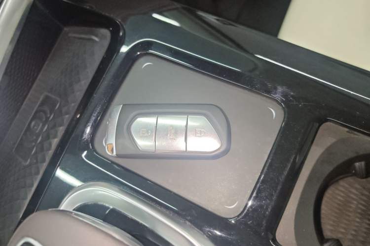 Used VOYAH FREE 2021 Four-Wheel Drive Standard Range-Extended Exclusive Luxury Package