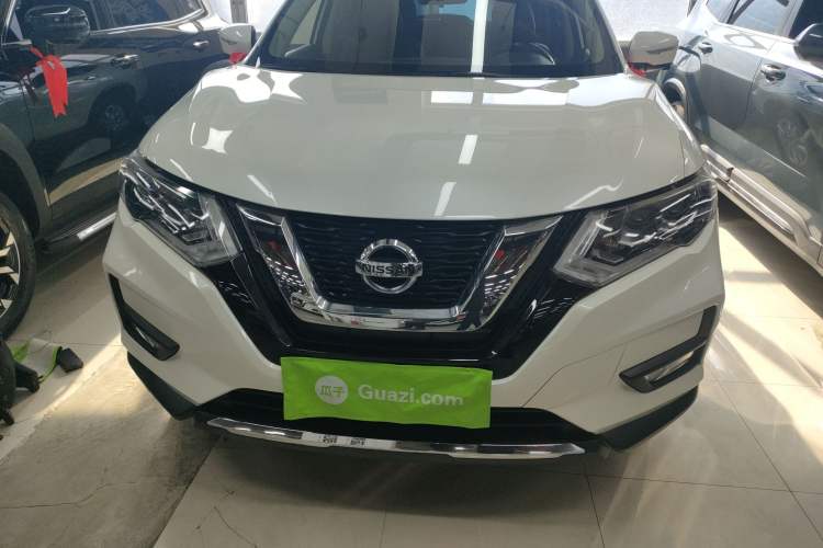 Used Nissan X-Trail 2022 2.0L Two-Wheel Drive Smart Connect Premium Edition