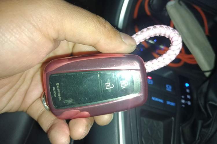 Used Toyota RAV4 2022 2.0L CVT Two-Wheel Drive Fashion Plus Edition
