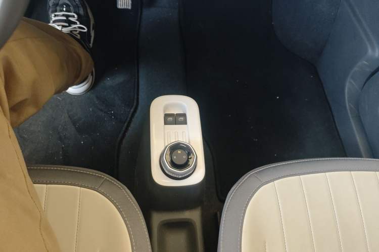 Used Geely Galaxy Panda 2025 210km Panda Kart Gear Lever