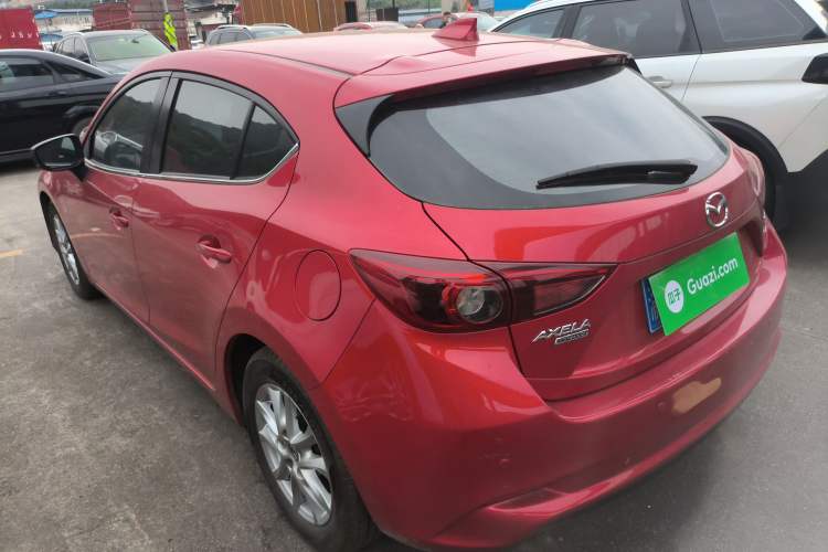 Used Mazda 3 Axela 2017 Hatchback 1.5L Automatic Luxury Model Emission Standard China V