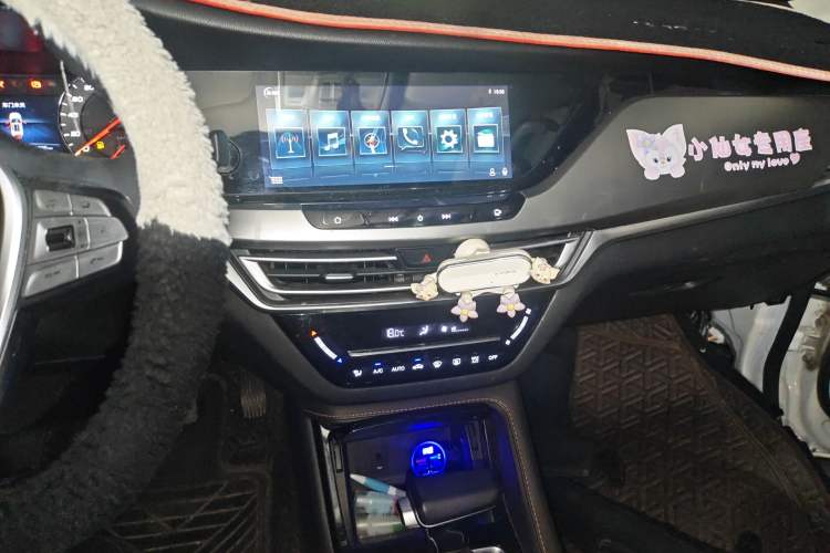 Used CHANGAN CS35PLUS 2019 1.6L Automatic Changlian Edition Audio And AC Panel