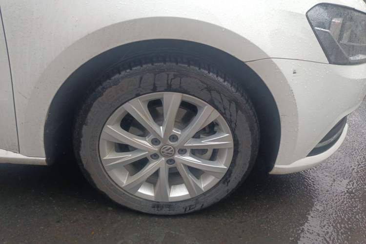 Used Volkswagen Lavida 2017 1.6L Automatic Comfort Edition
