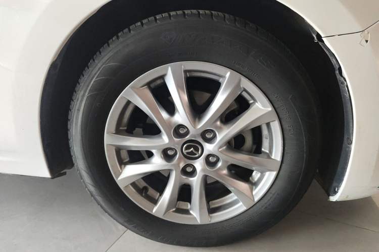Used Mazda 3 Axela 2014 Sedan 1.5L Automatic Comfort Model Right Front Wheel Hub