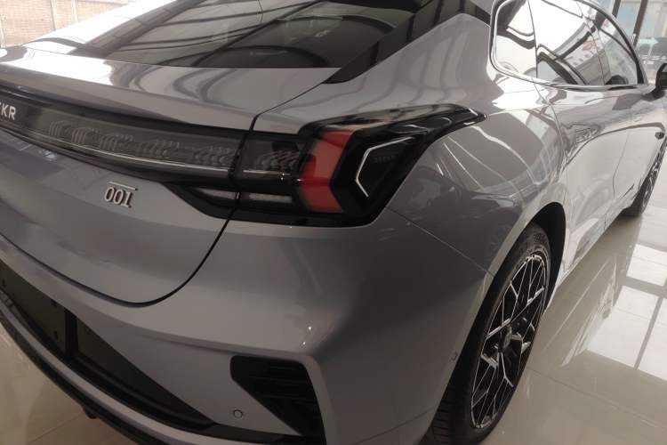 Used Zeekr 001 2026 95° All-Wheel-Drive Max Edition Right Rear Taillight