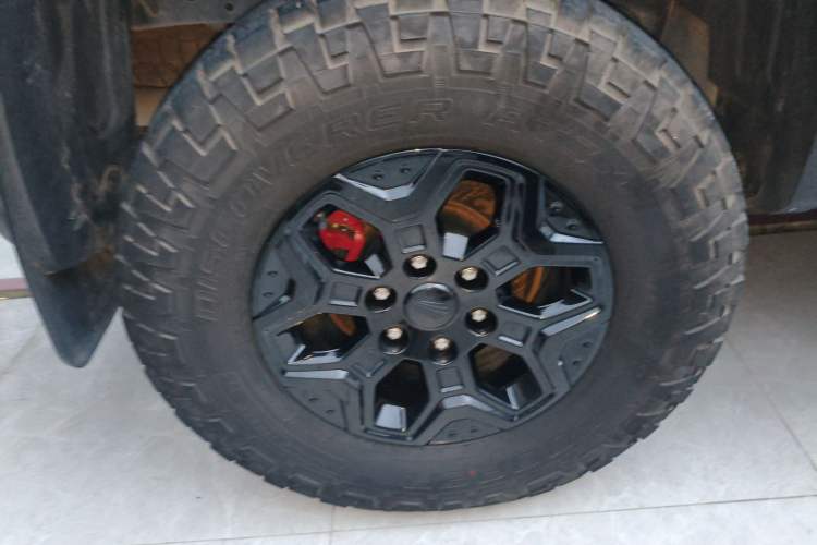 Used JMC DaDao 2023 Pursuer 2.3T Diesel Automatic 4x4 Standard-Wheel Prestige Model