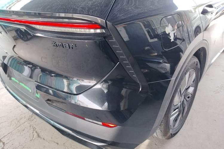 Used Venucia V DD-i 2023 60km iD Version Right Rear Taillight