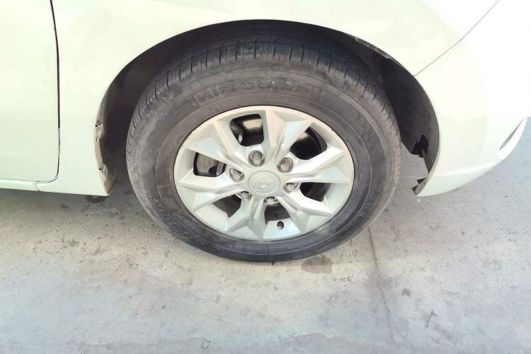 Used SAIC MAXUS G10 2014 2.0T Automatic Executive Edition