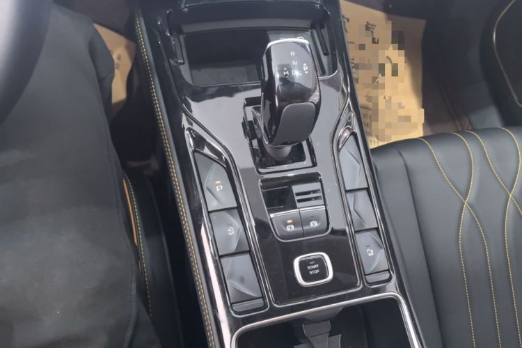 Used Bestune T77 2023 1.5T Automatic Luxury Model Gear Lever