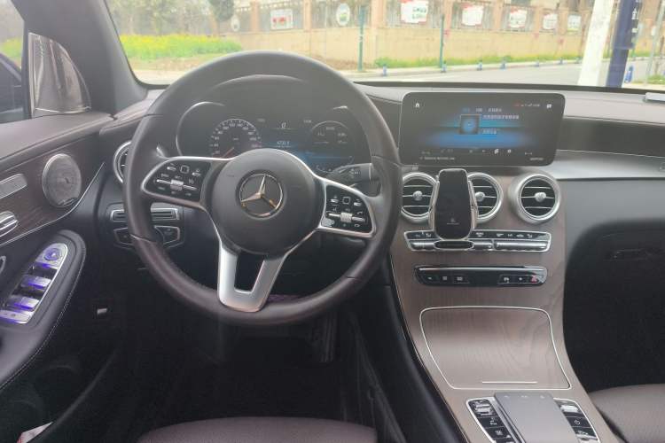 Used Mercedes-Benz GLC 2022 Second Facelift GLC 260 L 4MATIC Luxury Edition
