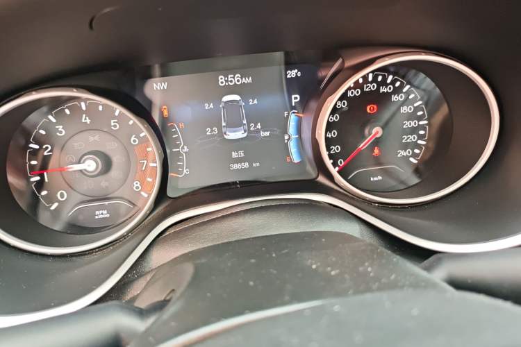 Used Jeep Compass 2020 220T Automatic Elite Edition Odometer Close Up