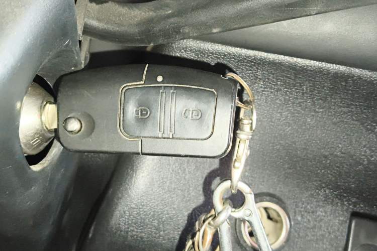 Used JMC Transit 2021 2.8T Space King Standard Version Short Wheelbase Mid-Height Roof 6-Seater Diesel Euro VI JX493
