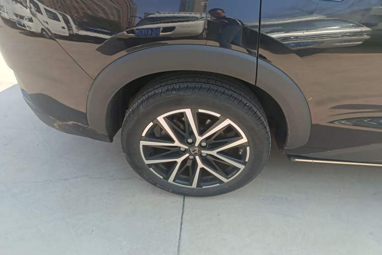 Used SOL X8 PLUS 2023 1.5 TGDI DCT Smart Edition 7-Seater
