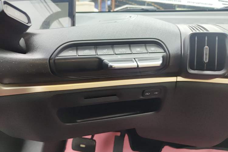 Used Baojun KiWi EV 2022 Artist Lite Edition Ternary Lithium