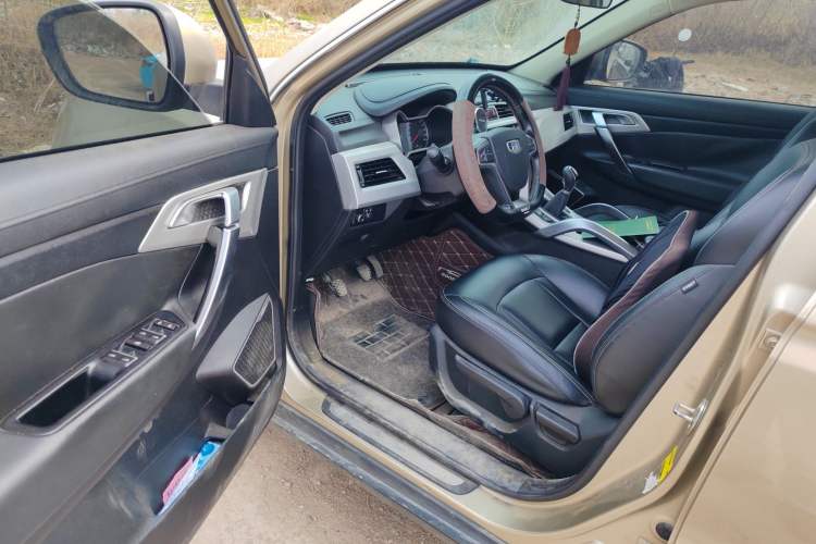 Used Geely Auto Emgrand X7 Sport 2016 2.0L Manual ZhiShang Version
