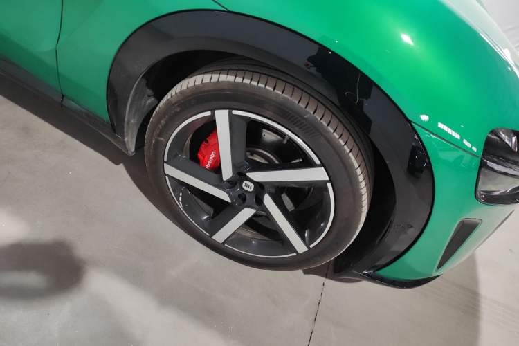 Used Xiaomi Auto YU7 2025 Ultra-Long Range High-Performance All-Wheel-Drive Max Edition
