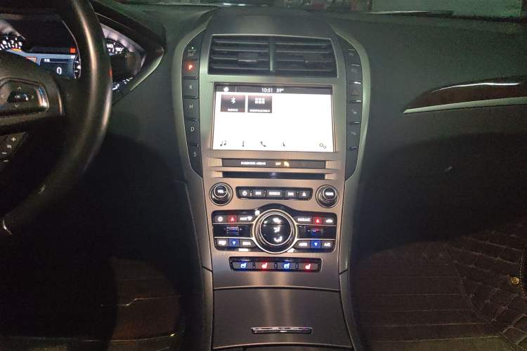 Used Lincoln MKZ 2017 2.0T Luxury Edition Audio And AC Panel