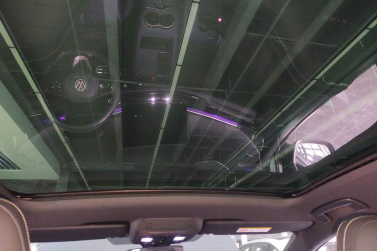 Used Volkswagen ID.UNYX 2024 Ultra Long-Range Version Headliner