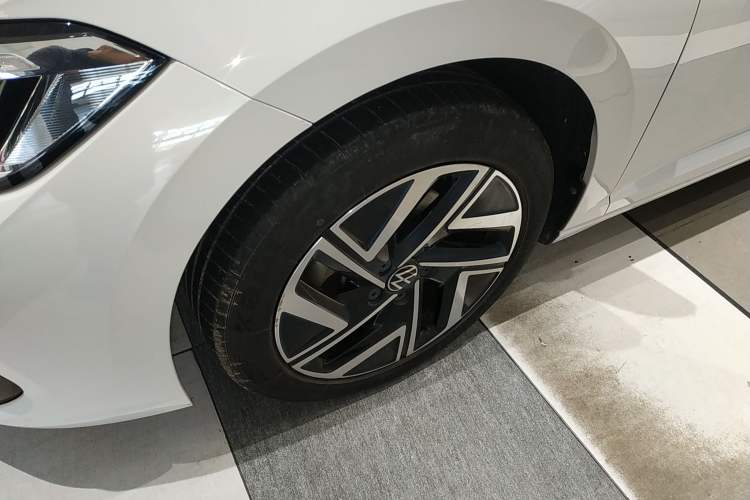 Used Volkswagen Sagitar 2023 200TSI DSG Excellence Edition Left Front Wheel Hub