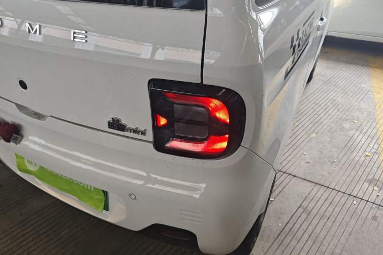 Used Geely Galaxy Panda 2024 Panda Mini 200km Endurance Bear
