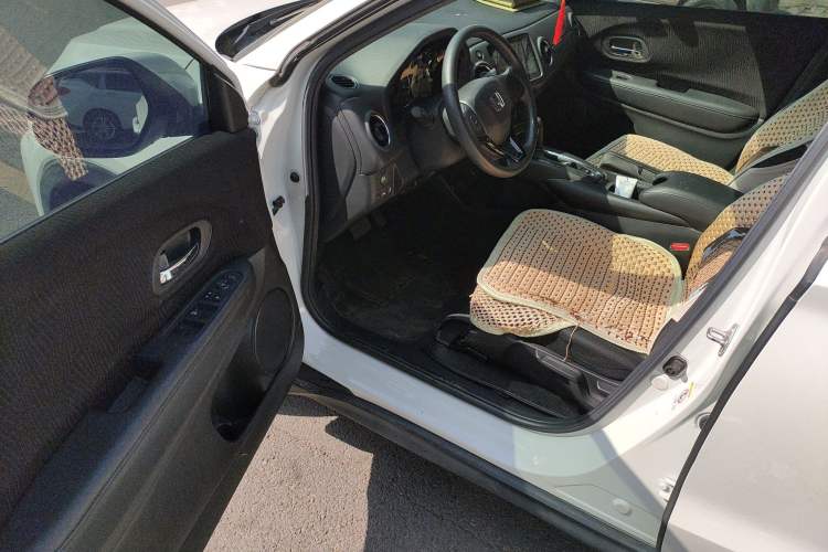 Used Honda XR-V 2015 1.5L LXi CVT Classic Edition
