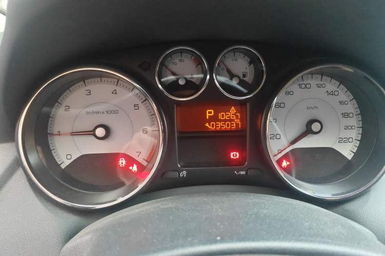 Used Peugeot 308 2014 Enjoy Edition Classic 1.6L Automatic Premium Model
