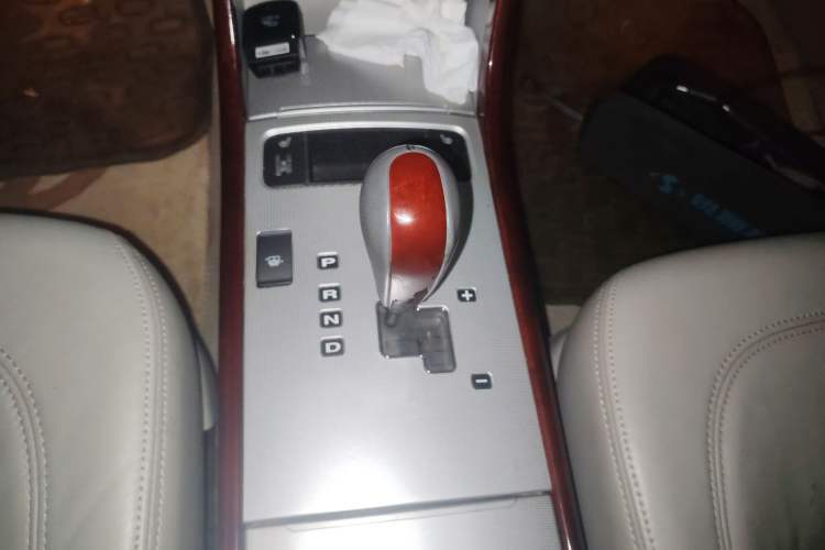 Used Hyundai Azera 2006 3.3 Top-of-the-Line Version Gear Lever