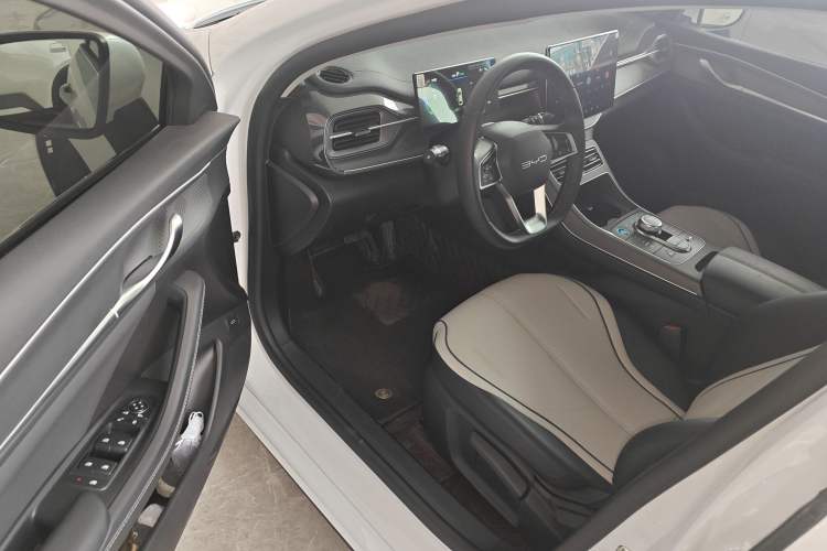 Used BYD Destroyer 05 2024 HONOR Edition DM-i 55KM Luxury Model