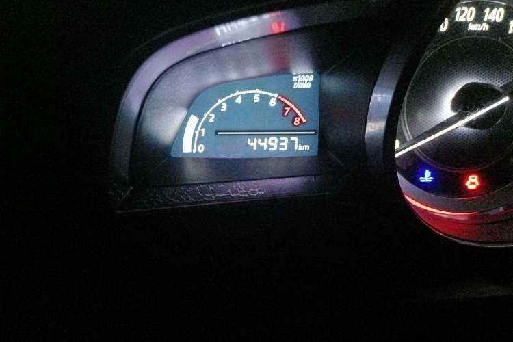 Used Mazda 3 Axela 2016 Sedan 1.5L Manual Comfort Model Odometer Close Up