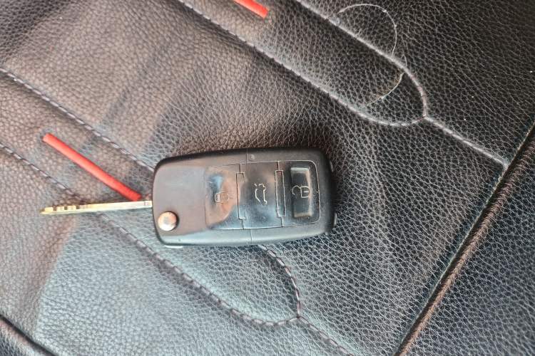 Used Chevrolet Sail 2013 Sedan 1.4L Manual - Youyi Happiness Edition
