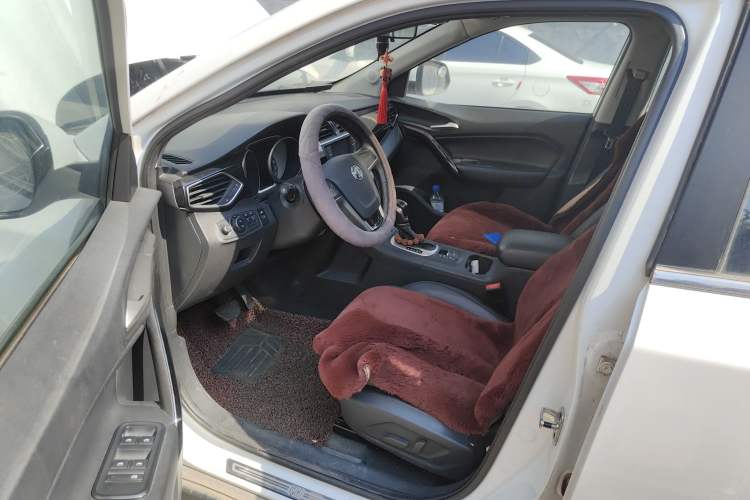 Used MG GS 2015 2.0TGI TST Luxury Edition
