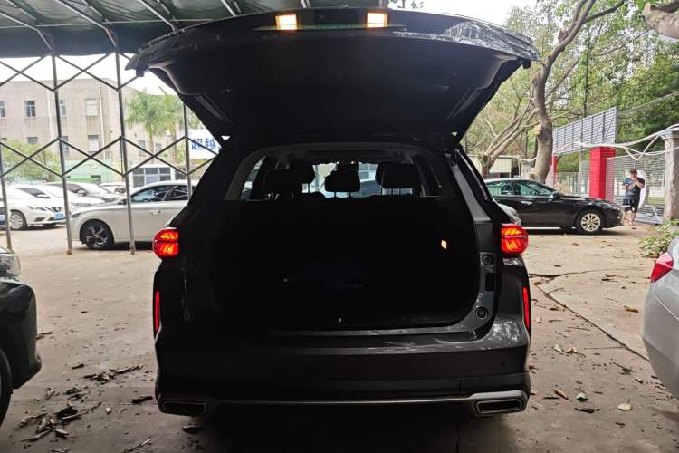 Used GAC Trumpchi GS4 PLUS 2023 390T Automatic Galaxy Edition Trunk