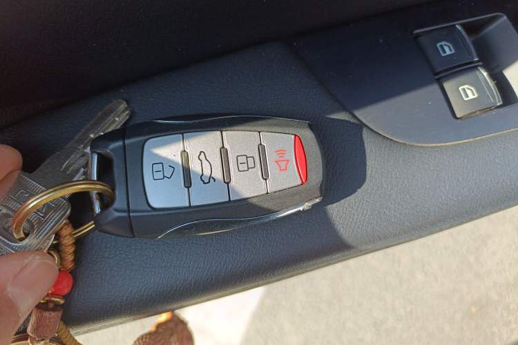 Used Haval H6 2021 Sport Edition 1.5T Automatic Elite Smart Connectivity Model with Hexagonal Grille
