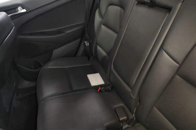 Used Hyundai Tucson 2015 1.6T Dual-Clutch Two-Wheel-Drive Smart Model