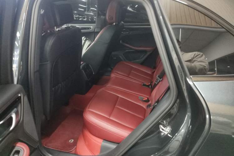 Used Porsche Macan 2023 Macan S 2.9T
