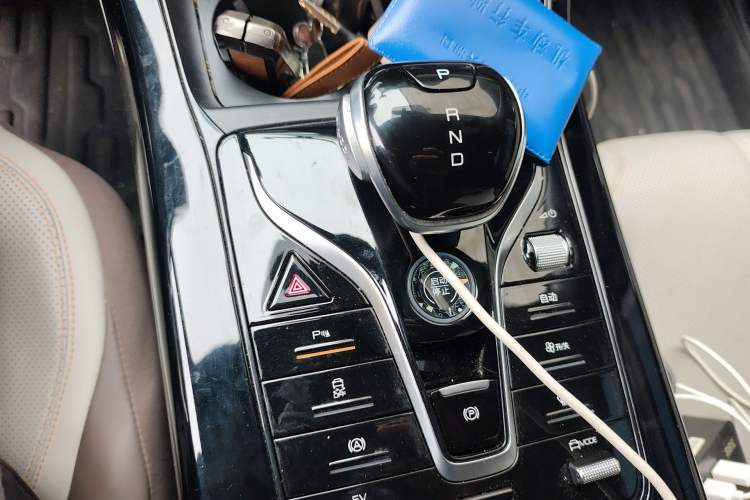 Used BYD Qin PLUS 2023 Champion Edition DM-i 55KM Leading Model Gear Lever