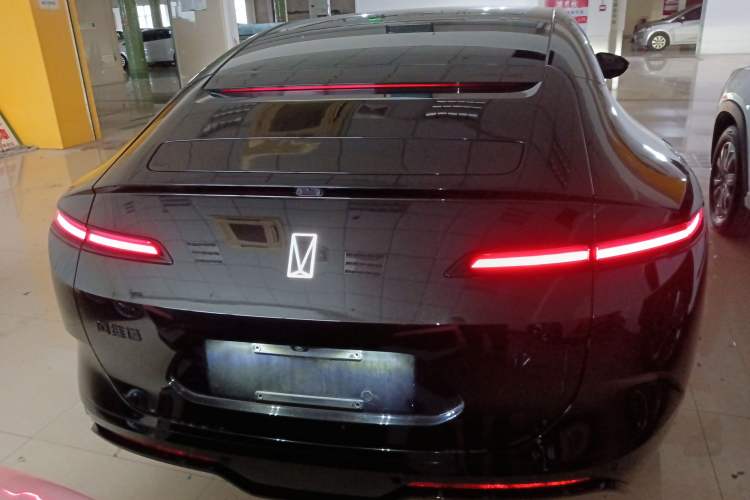 Used Avatr 12 2025 Ultra Extended-Range Edition Rear