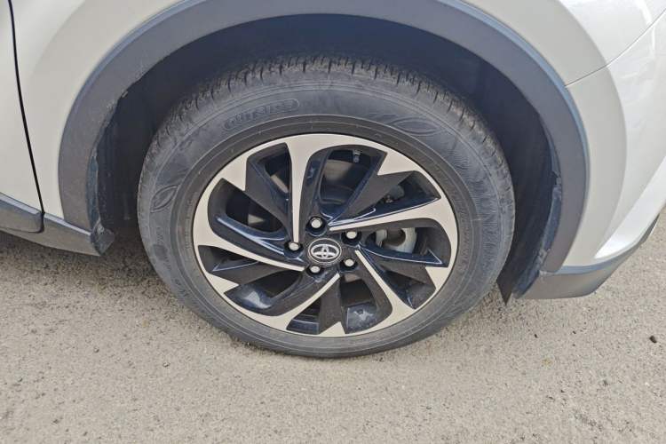 Used Toyota IZOA 2020 2.0L Yi Xiang CARE
