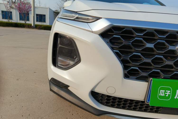 Used Hyundai Santa Fe 2019 380 TGDi DLX Automatic Two-Wheel Drive Prestige Plus Version China VI Standard
