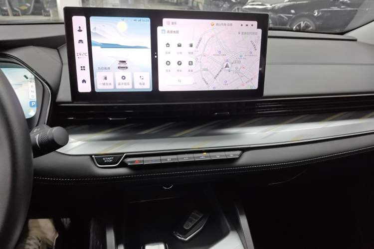 Used Geely Auto Emgrand L HiP 2022 1.5TD-DHT Pro 100KM Super Clean Audio And AC Panel