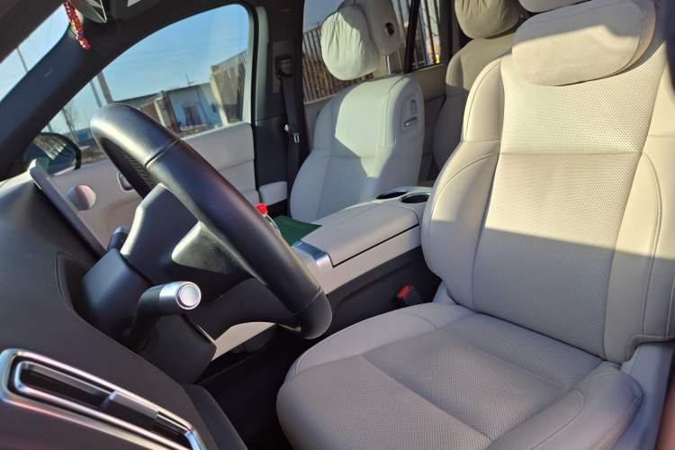 Used Li Auto L8 2023 Pro Model