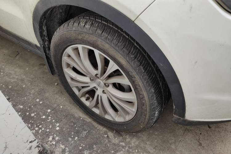 Used Land X7 2015 2.0T Panoramic Prestige Edition
