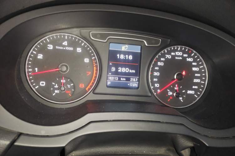 Used Audi Q3 2013 40 TFSI quattro Luxury Model
