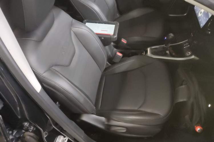 Used Jeep Compass 2017 200T Automatic Family Edition