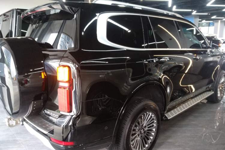 Used Tank 500 New Energy 2025 Hi4-Z Rear Right 45 Deg