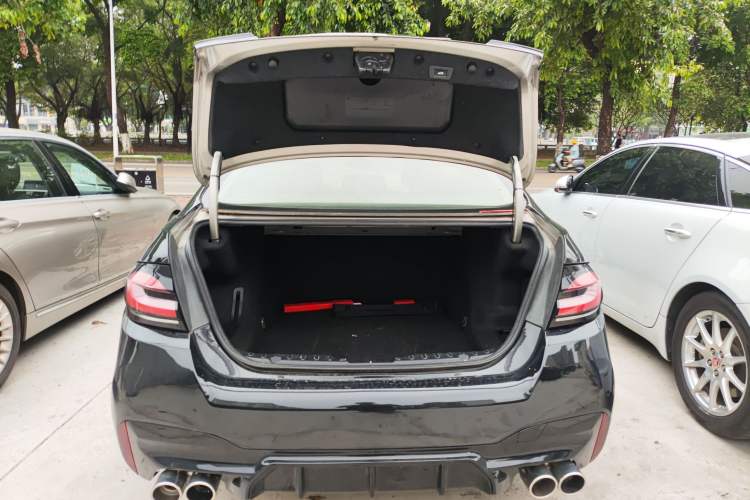 Used BMW 5 Series 2017 520Li Elegant Edition
